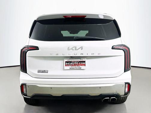Glacial White Pearl 2023 Kia Telluride EX