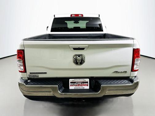 2022 RAM 2500 Big Horn Crew Cab 4x4 6'4' Box
