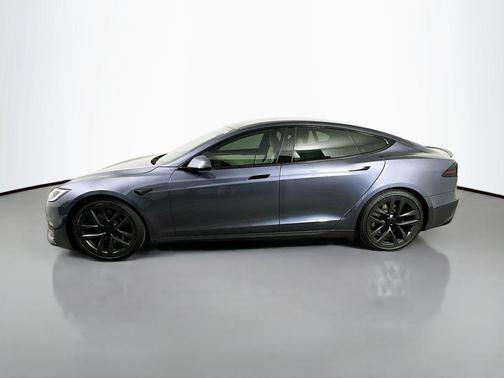Stealth Grey 2023 Tesla Model S Plaid