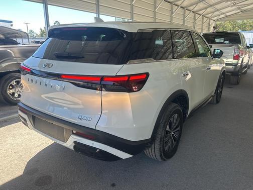 2025 INFINITI QX60 Pure