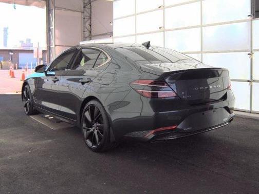 2023 Genesis G70 2.0T RWD