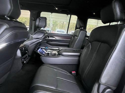 2023 Jeep Grand Wagoneer 4x4