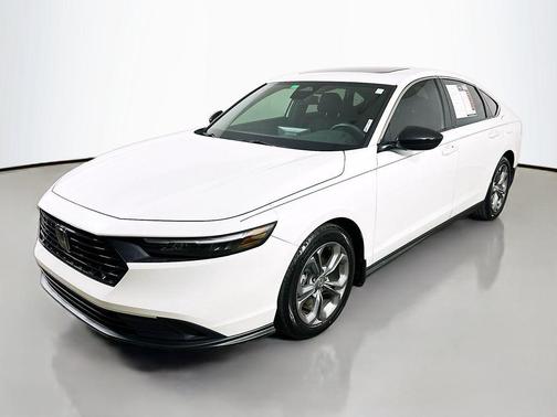 Platinum White Pearl 2024 Honda Accord Hybrid Sport
