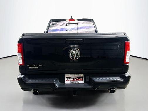 Diamond Black Crystal Pearlcoat 2023 RAM 1500 Big Horn/Lone Star