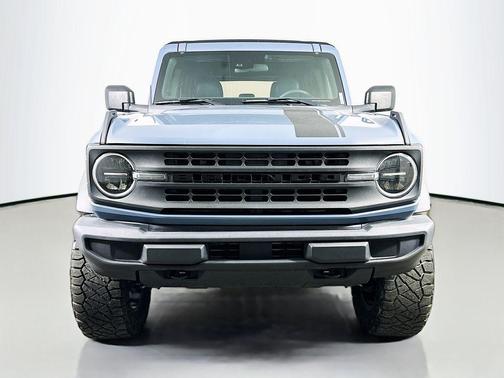 Azure Gray Metallic Tri-Coat 2023 Ford Bronco Base