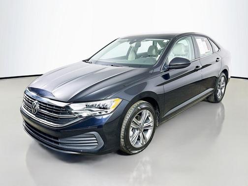 Deep Black Pearl 2023 Volkswagen Jetta 1.5T SE