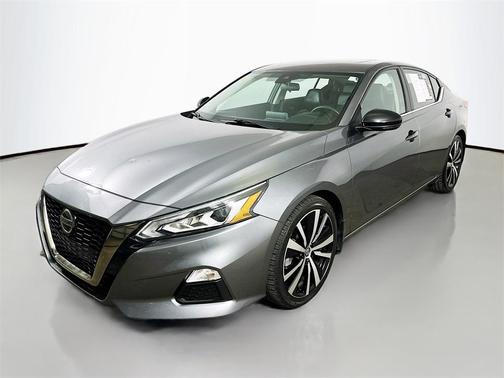 2020 Nissan Altima SR FWD