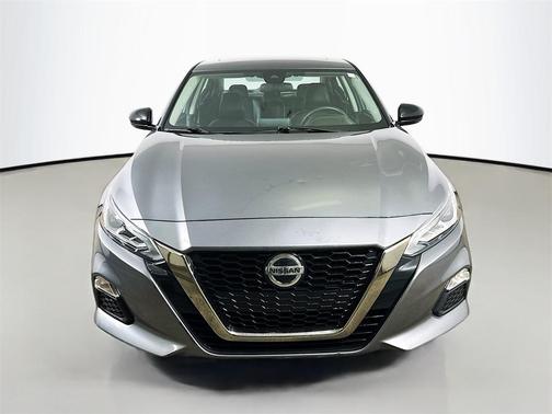 2020 Nissan Altima SR FWD