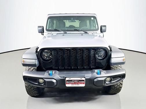 Silver Zynith Clearcoat 2023 Jeep Wrangler 4xe Willys