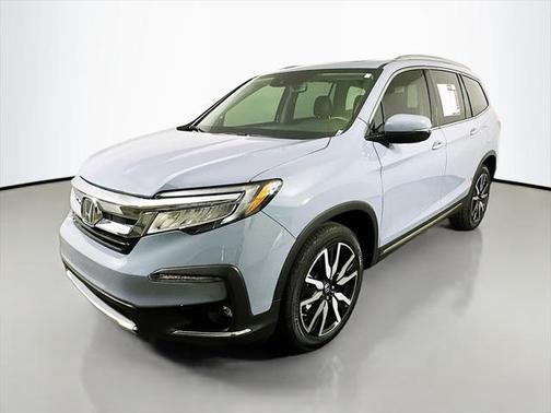 2022 Honda Pilot Touring 8-Passenger