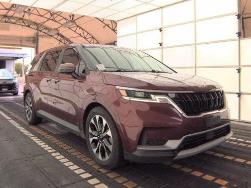 2022 Kia Carnival EX