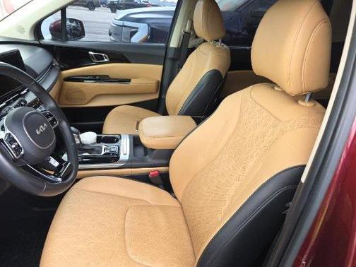 2022 Kia Carnival EX