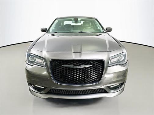 2021 Chrysler 300 Touring