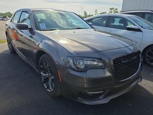 2021 Chrysler 300 Touring