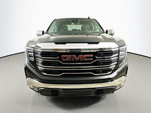 Onyx Black 2025 GMC Sierra 1500 SLT