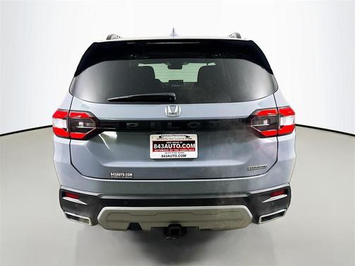 2025 Honda Pilot Touring 8-Passenger