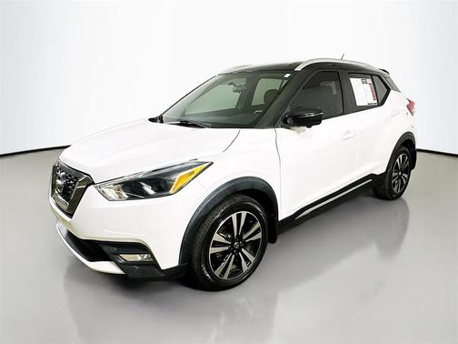 2019 Nissan Kicks SR
