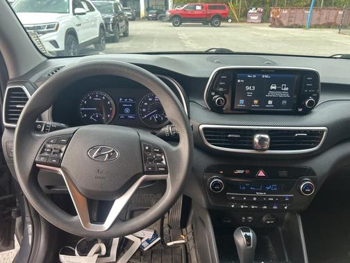 2019 Hyundai TUCSON SE