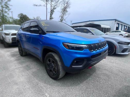 Laser Blue Pearlcoat 2023 Jeep Compass Trailhawk