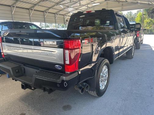 2022 Ford F-350 Platinum