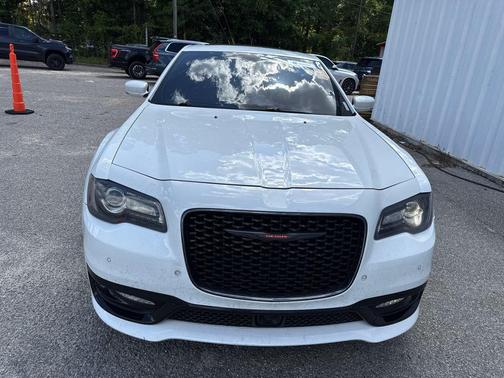 Bright White Clearcoat 2022 Chrysler 300 S