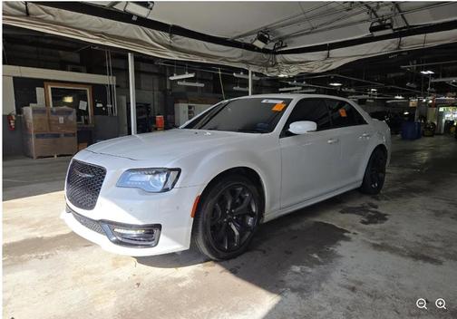 Bright White Clearcoat 2022 Chrysler 300 S