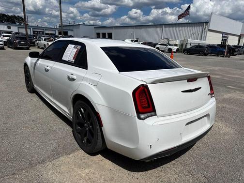 Bright White Clearcoat 2022 Chrysler 300 S