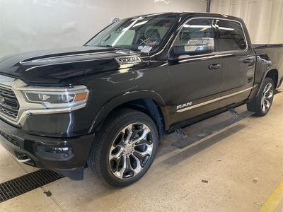 Diamond Black Crystal Pearlcoat 2023 RAM 1500 Limited