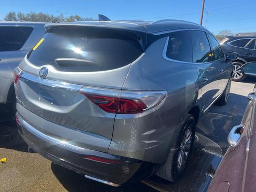 2023 Buick Enclave Essence FWD