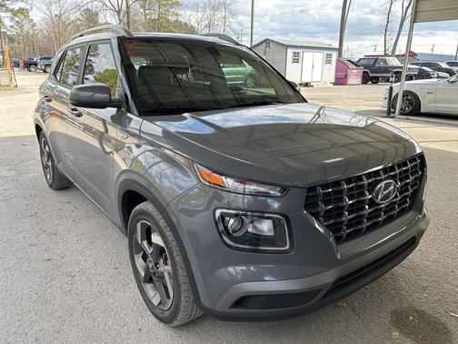 2022 Hyundai VENUE SEL