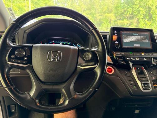 Gray 2018 Honda Odyssey EX-L