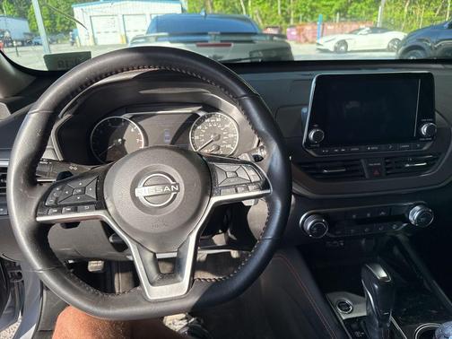 Gray Sky Pearl 2023 Nissan Altima SR FWD