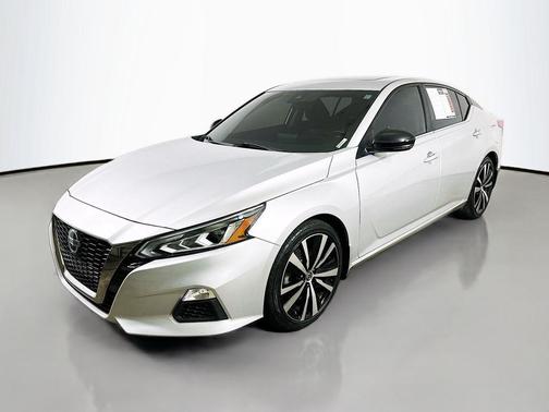 2020 Nissan Altima SR FWD