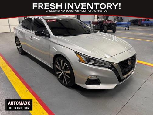 2020 Nissan Altima SR FWD