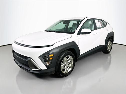 2024 Hyundai KONA SE