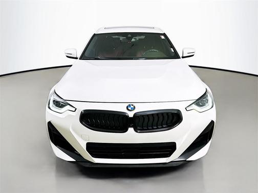 2022 BMW 230 i