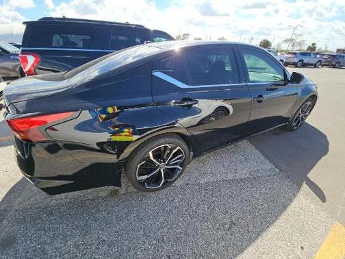 2024 Nissan Altima SR FWD