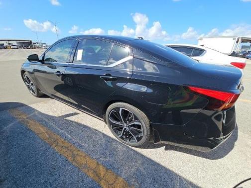 2024 Nissan Altima SR FWD