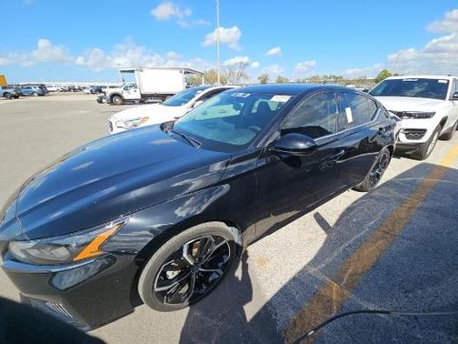 2024 Nissan Altima SR FWD