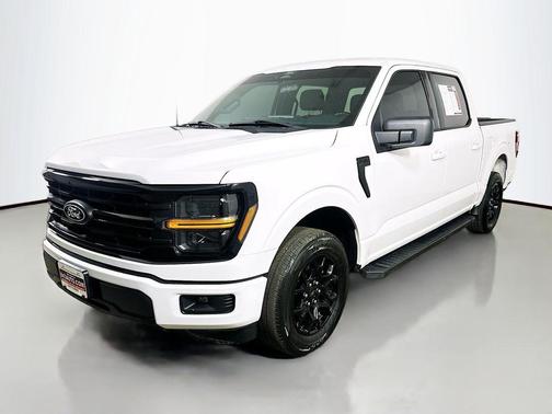 Oxford White 2025 Ford F-150 XLT