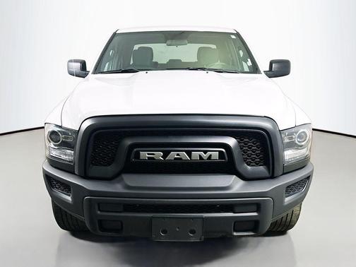 2024 RAM 1500 Classic Warlock Crew Cab 4x4 5'7' Box