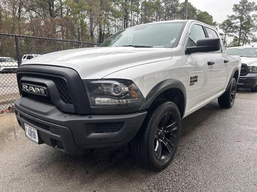 2024 RAM 1500 Classic Warlock Crew Cab 4x4 5'7' Box