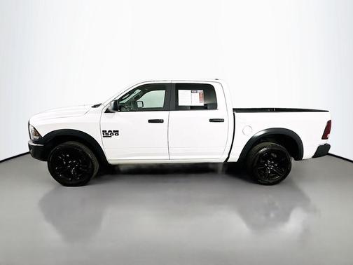 2024 RAM 1500 Classic Warlock Crew Cab 4x4 5'7' Box