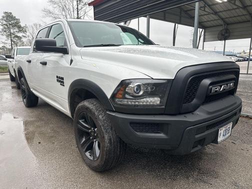 2024 RAM 1500 Classic Warlock Crew Cab 4x4 5'7' Box