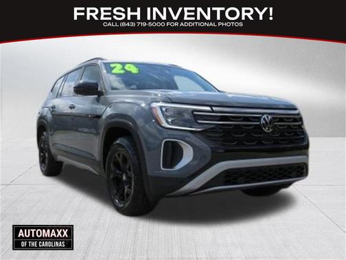 2024 Volkswagen Atlas 2.0T SE w/Technology 4MOTION