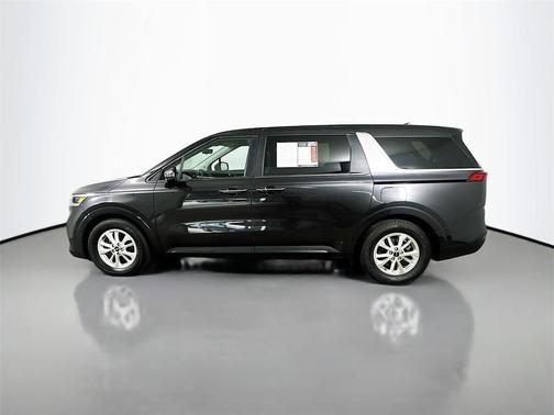 2022 Kia Carnival LXS