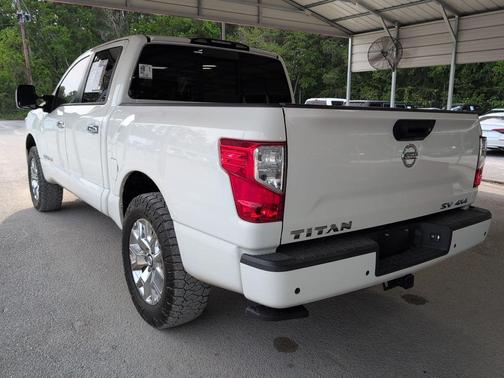 Glacier White 2021 Nissan Titan SV