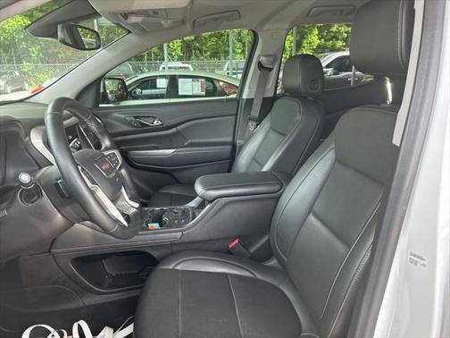 2023 GMC Acadia FWD SLT