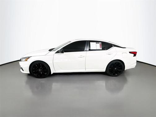 2021 Nissan Altima SR VC-Turbo FWD