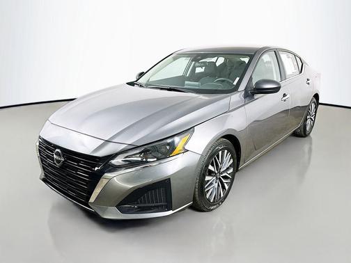 Gun Metallic 2025 Nissan Altima 2.5 SV